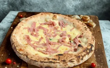 Neapolská pizza v Lavite Zlín