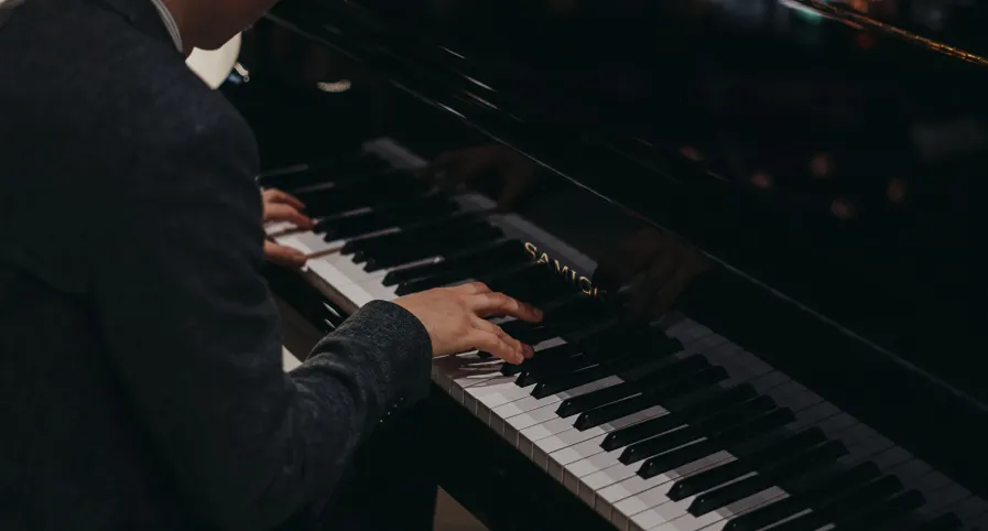 Prosincové piano v Lavite Zlín