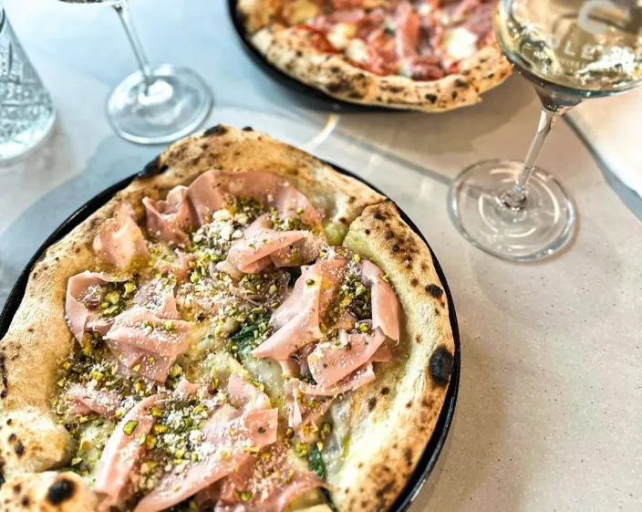 Neapolská pizza v Lavite Zlín