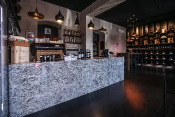 Květnová otevírací doba v Lavite Brno a Zlín