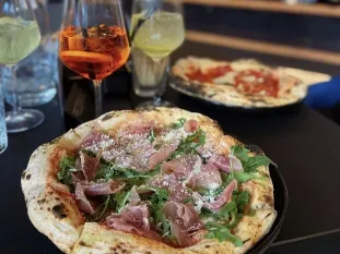 Neapolská pizza v Lavite Zlín