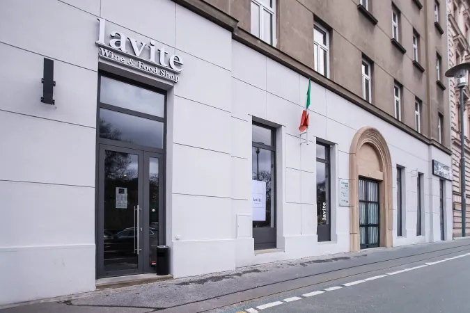 Wine & Food Shop Lavite Brno